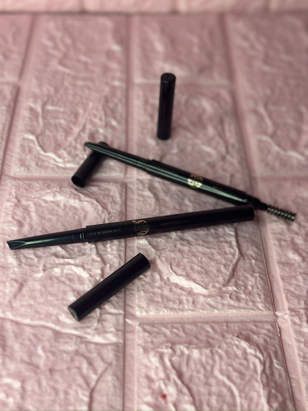 Lápiz de cejas Miss Cosmetics